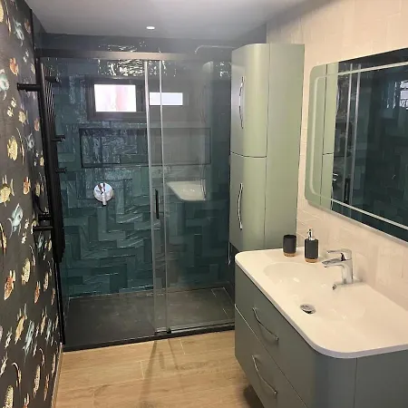 Luxury, Front, Two-bedroom Apartment Torreguadiaro