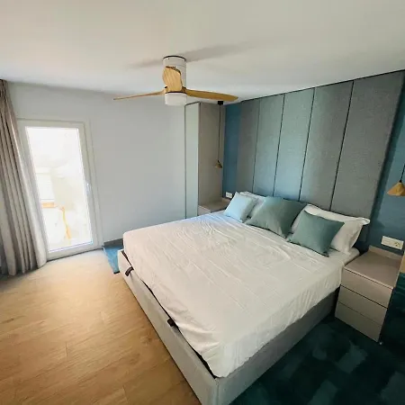 Luxury, Front, Two-bedroom * Torreguadiaro