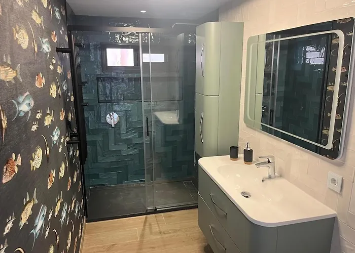 Luxury, Front, Two-bedroom 아파트 토레과디아로