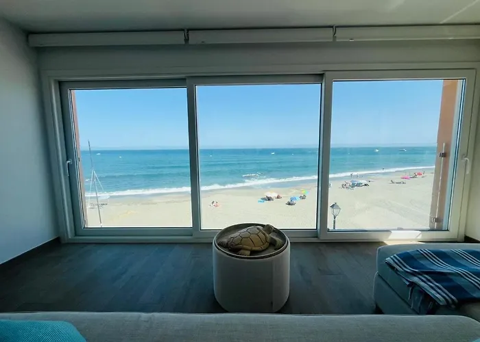 Luxury, Front, Two-bedroom 아파트