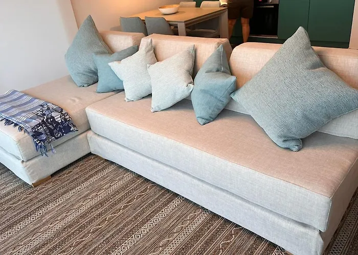 Luxury, Front, Two-bedroom 토레과디아로
